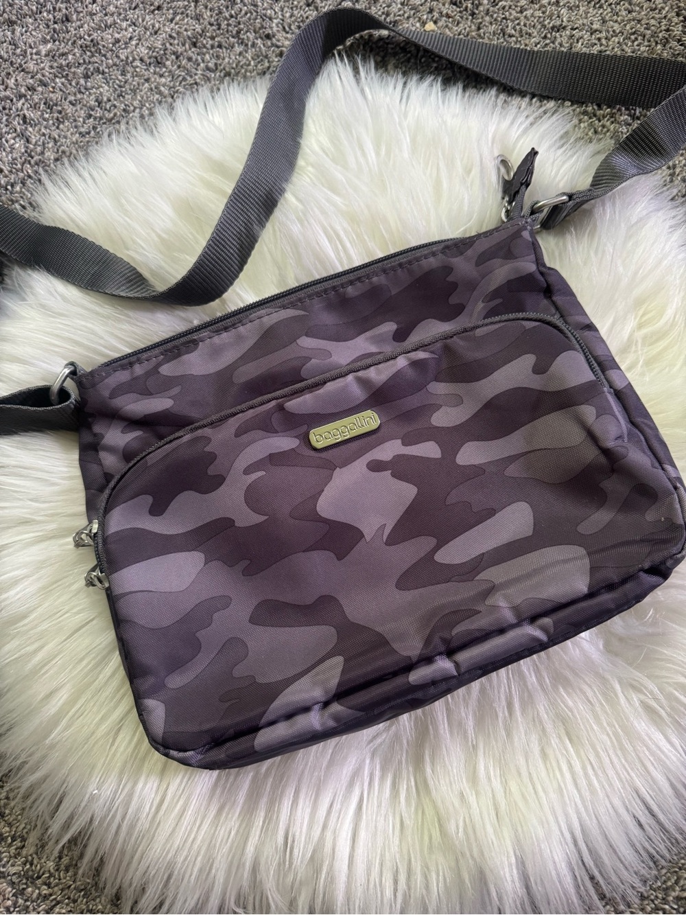 Baggallini Joey Crossbody Bag Camo Dark